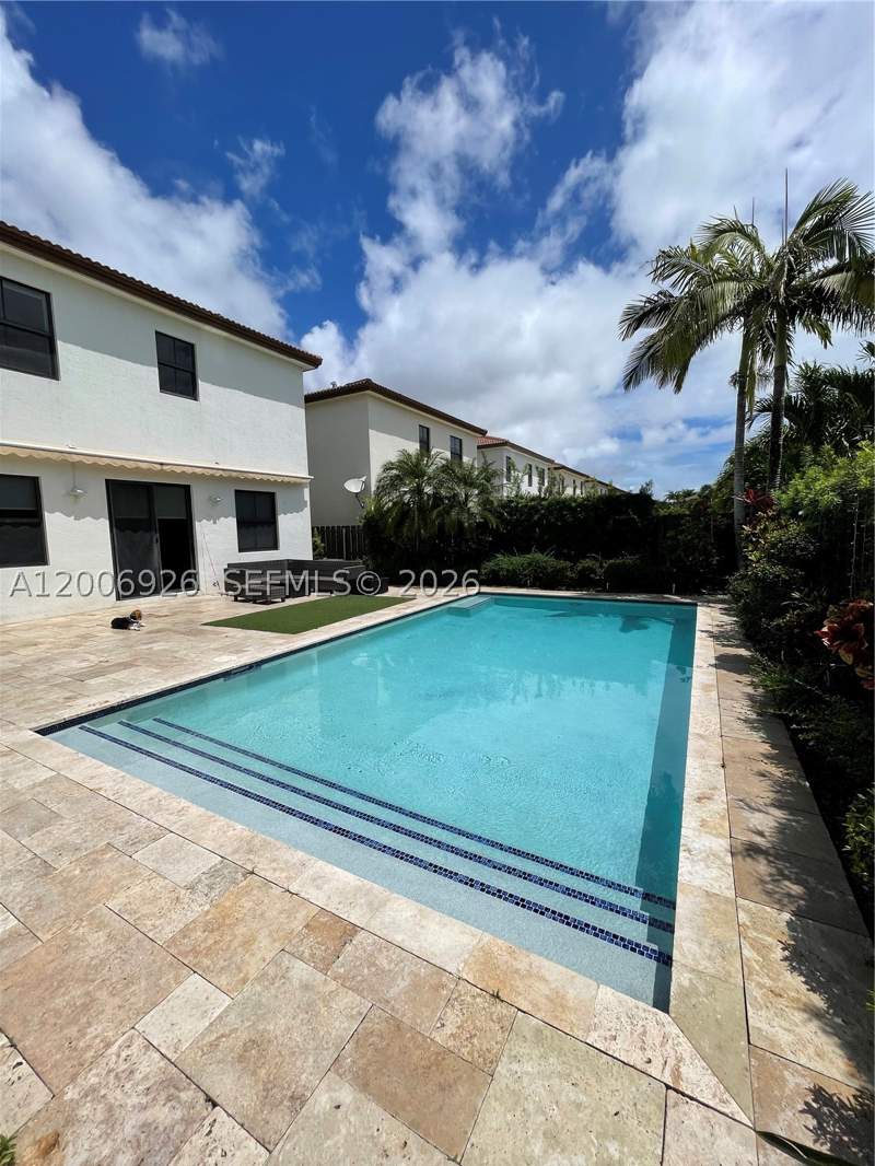 3 bedroom SingleFamilyResidence at 10086 NW 89th Ter, Isles At Grand Bay, Doral — photo 3