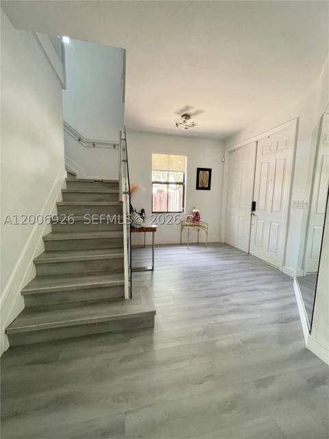 10086 NW 89th Ter, Doral FL - photo 8 of 19