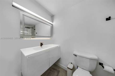 1000 West Ave 702, Miami Beach FL - photo 16 of 41