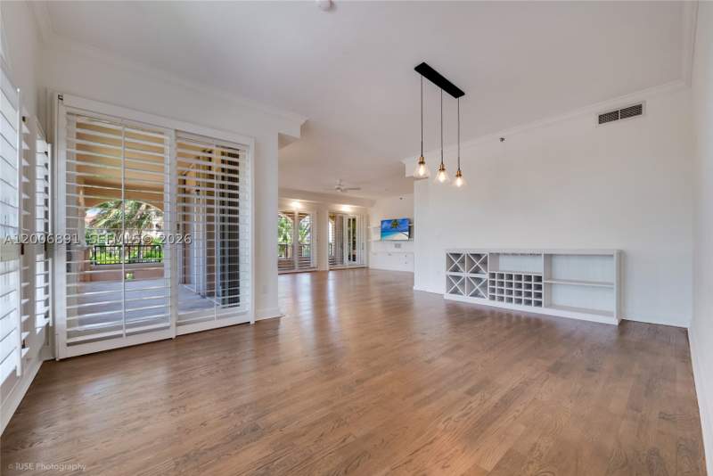 3 bedroom Condominium at 13643 Deering Bay Dr 146, Deering Bay Condo I, Coral Gables — photo 4