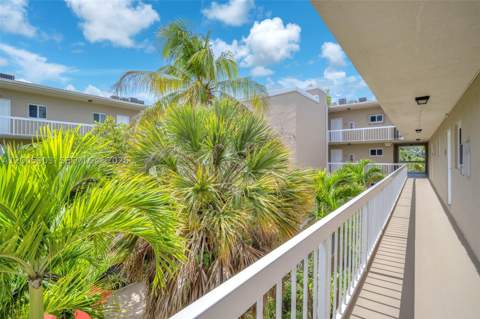 8103 Camino Real C-314, Miami FL - photo 6 of 31