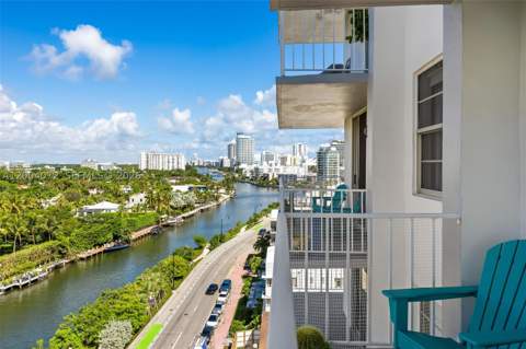 2829 Indian Creek Dr 1002, Miami Beach FL - photo 16 of 39