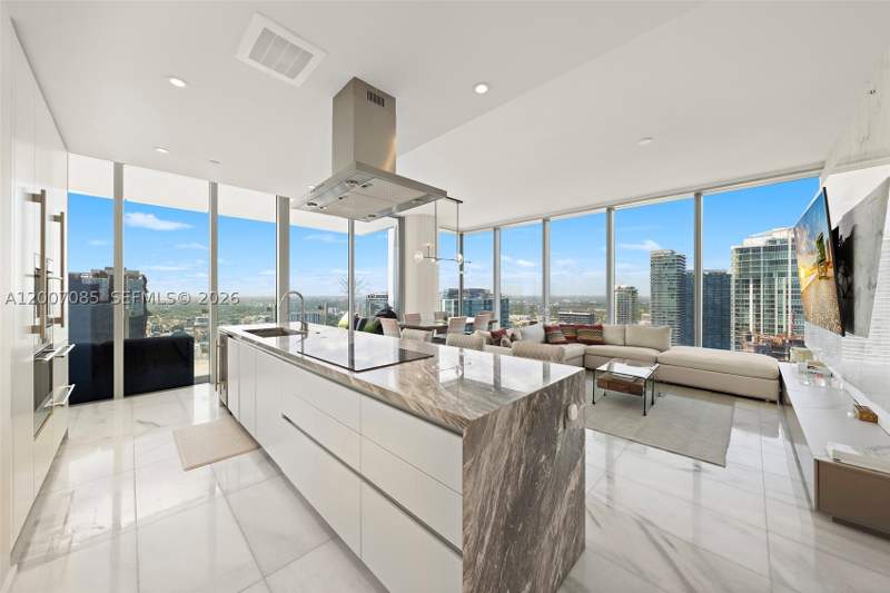 2 bedroom Condominium at 700 NE 26th Ter 4206, Escottonia Park, Miami — photo 4