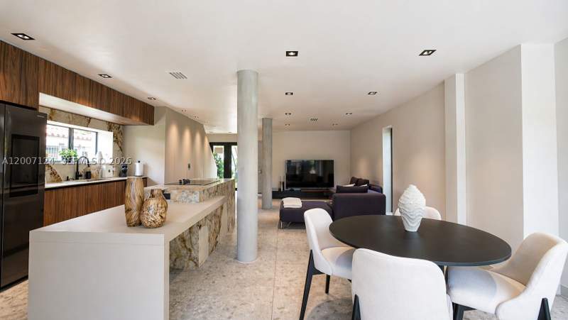 4 bedroom SingleFamilyResidence at 1820 SW 10th St, Shenandoah, Miami — photo 3