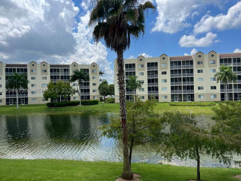 3 bedroom Condominium at 10720 NW 66th St 206, Captiva Condo D, Doral — photo 3