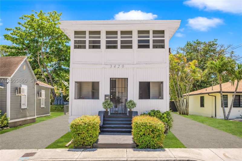5 bedroom SingleFamilyResidence at 3420 Charles Ave, Frow Homestead, Miami — photo 1