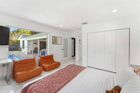 8625 SW 147th St, Palmetto Bay FL - photo 15 of 50