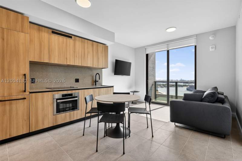 1 bedroom Condominium at 121 NE 5th Steet 3313, 501 First Residences, Miami — photo 2