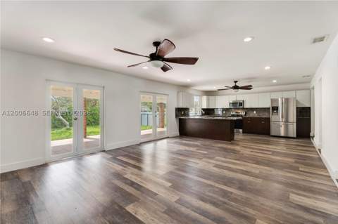 330 SW 104th Ct, Sweetwater FL - photo 8 of 26