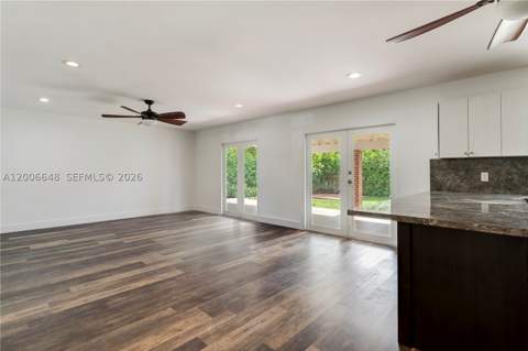 330 SW 104th Ct, Sweetwater FL - photo 9 of 26