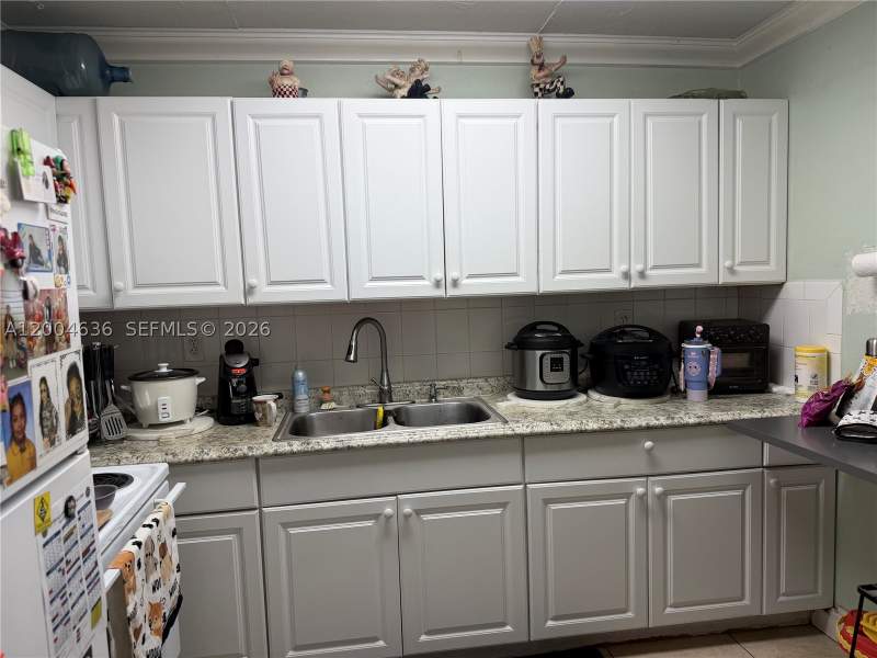 2 bedroom Condominium at 6950 W 6th Ave 412, Lancaster Condo, Hialeah — photo 2