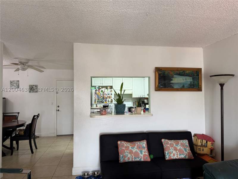 2 bedroom Condominium at 6950 W 6th Ave 412, Lancaster Condo, Hialeah — photo 4