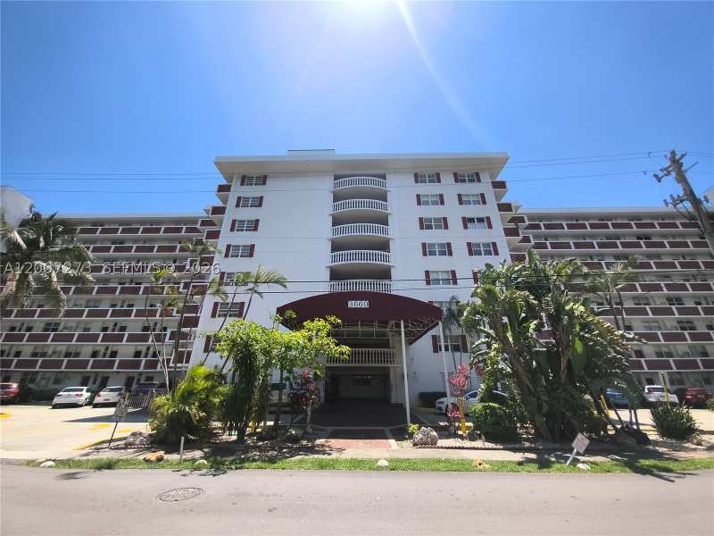 2 bedroom Condominium at 3660 NE 166th St 302, Eastern Shores White Hous, North Miami Beach — photo 1