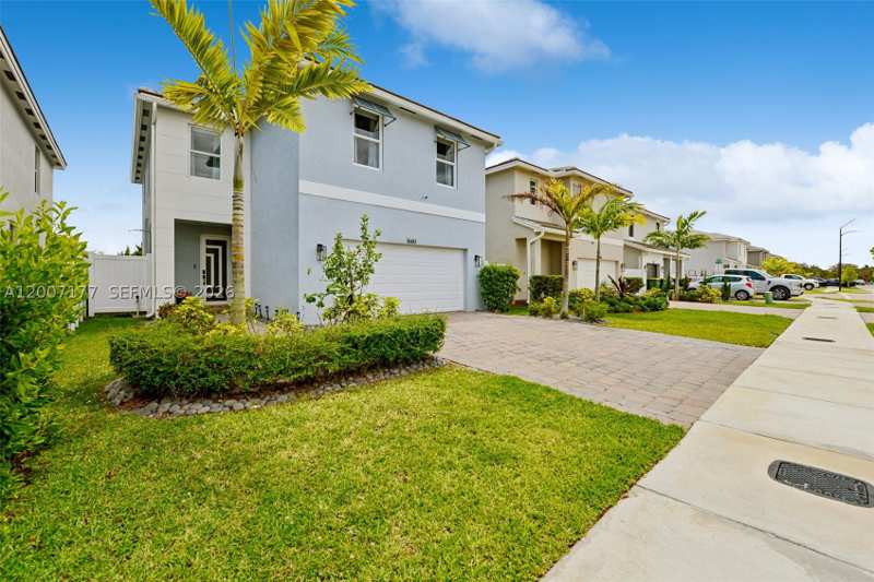 4 bedroom SingleFamilyResidence at 1660 SE 6th St, Messina Place, Homestead — photo 1