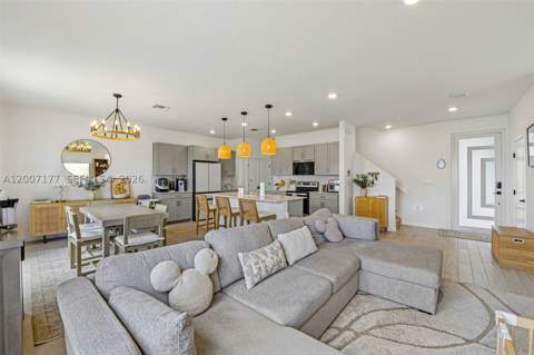 1660 SE 6th St, Homestead FL - photo 10 of 56