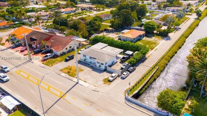 3 bedroom SingleFamilyResidence at 5290 Palm Ave, Ulelah Rev Plat, Hialeah — photo 4