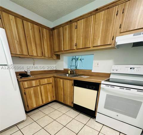 8700 SW 133rd Ave Rd 109, Miami FL - photo 8 of 25