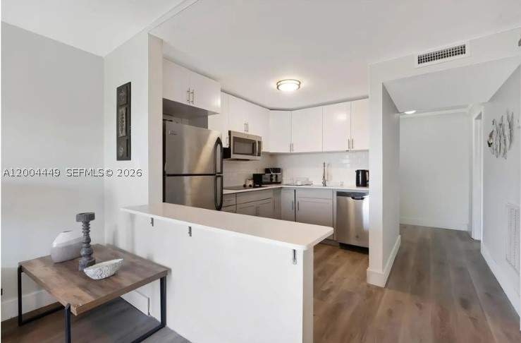2 bedroom Condominium at 3527 NE 168th St 409, Sunshores Condo, North Miami Beach — photo 3