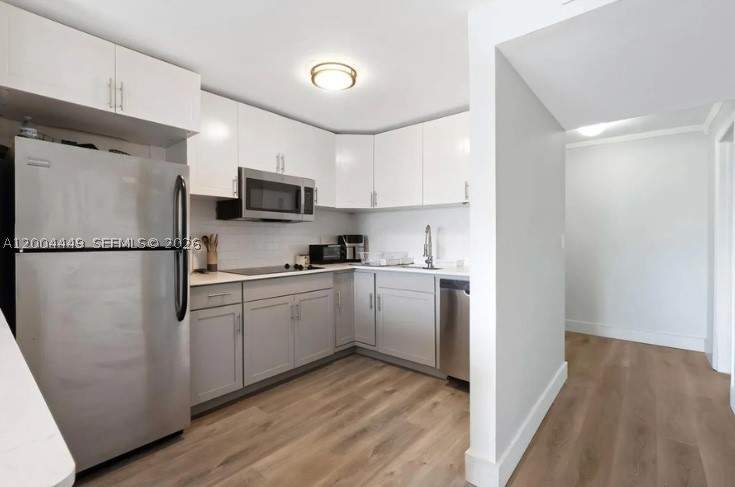 2 bedroom Condominium at 3527 NE 168th St 409, Sunshores Condo, North Miami Beach — photo 4