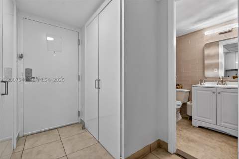 19201 Collins Ave 1123, Sunny Isles Beach FL - photo 16 of 47