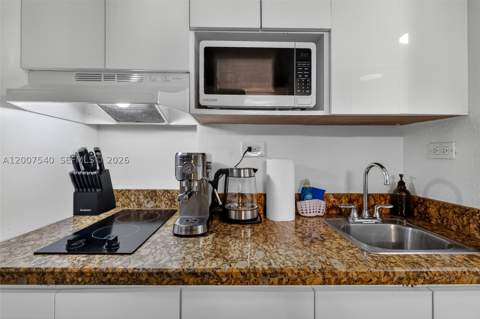 19201 Collins Ave 1123, Sunny Isles Beach FL - photo 19 of 47