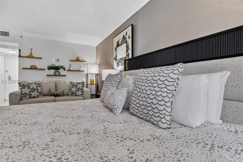 19201 Collins Ave 1123, Sunny Isles Beach FL - photo 8 of 47