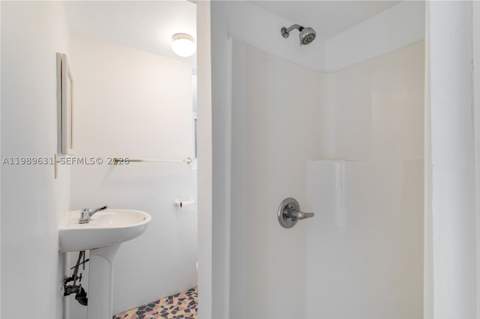 426 Hardee Rd, Coral Gables FL - photo 15 of 20