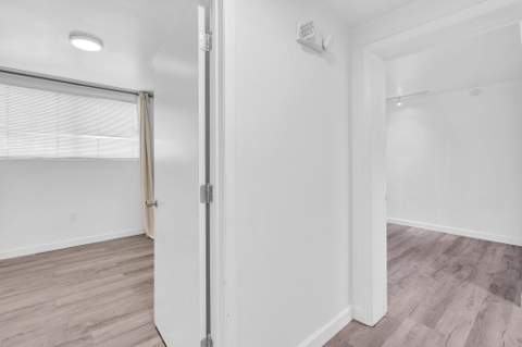 1460 Ocean Drive 205, Miami Beach FL - photo 22 of 64