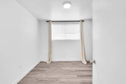 1460 Ocean Drive 205, Miami Beach FL - photo 23 of 64