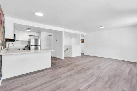 1460 Ocean Drive 205, Miami Beach FL - photo 9 of 64