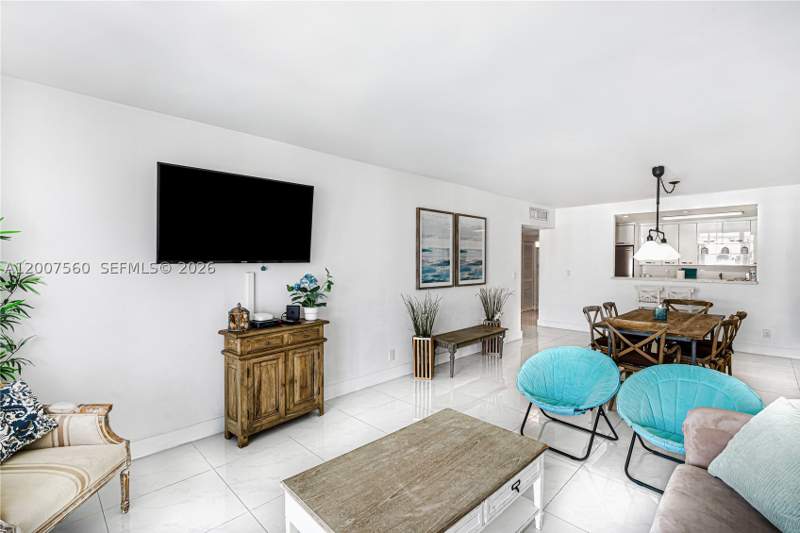 1 bedroom Condominium at 19370 Collins Ave 1612, Ocean Reserve Condo, Sunny Isles Beach — photo 3