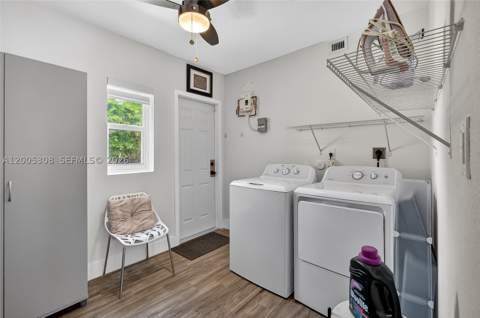 541 NW 109th St, Miami FL - photo 12 of 21