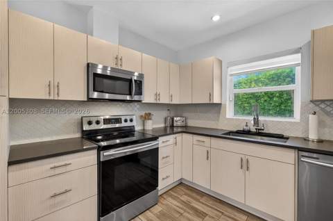 541 NW 109th St, Miami FL - photo 6 of 21