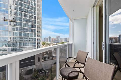 18001 Collins Ave 511, Sunny Isles Beach FL - photo 13 of 30