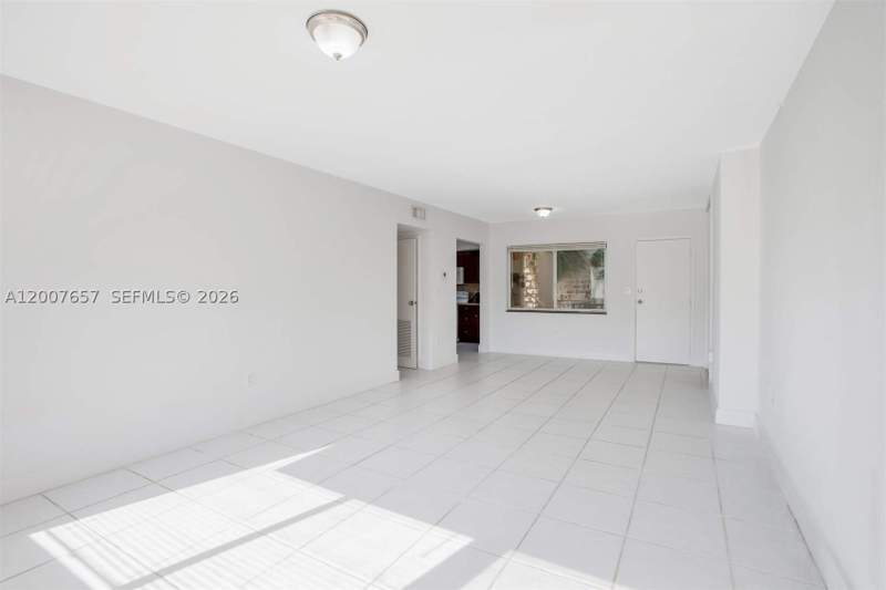 1 bedroom Condominium at 10001 W Bay Harbor Dr 208, Ambassador Place Condo, Bay Harbor Islands — photo 5