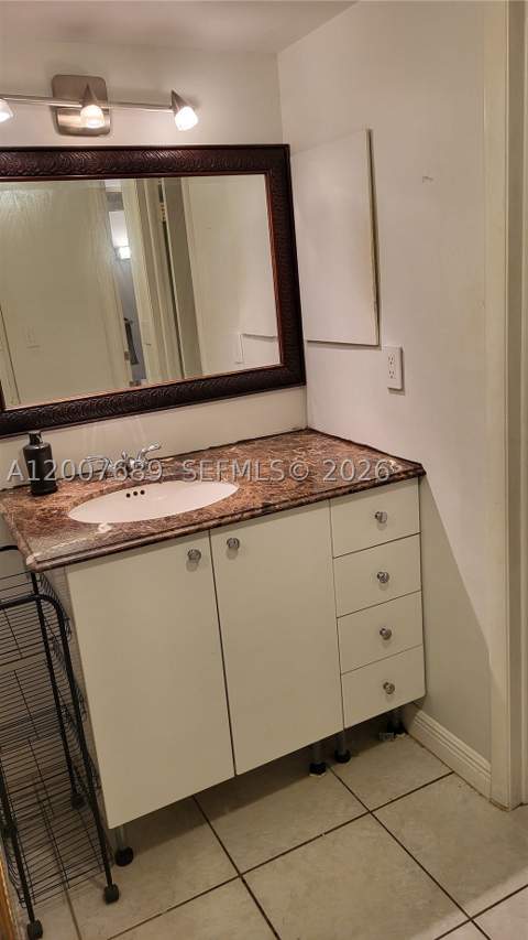 3475 N Country Club Dr 409, Aventura FL - photo 11 of 24