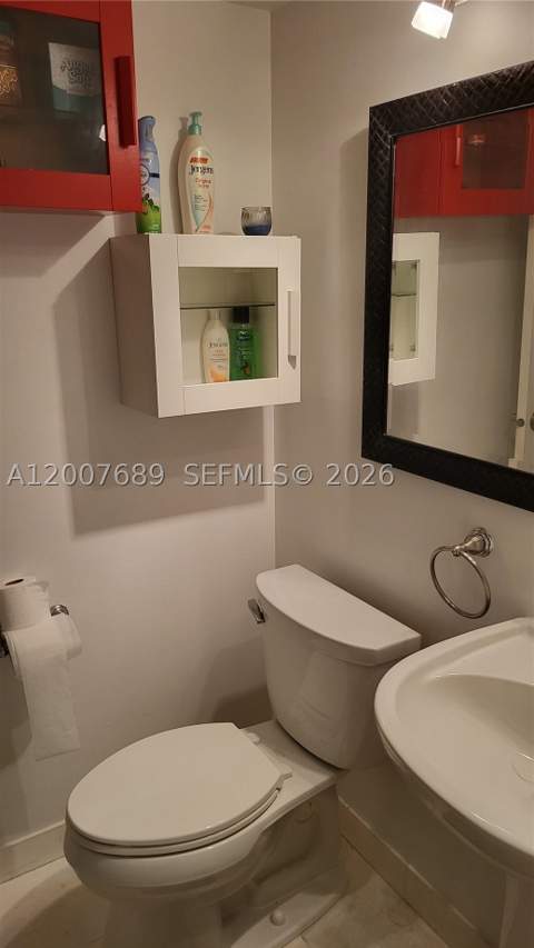 3475 N Country Club Dr 409, Aventura FL - photo 13 of 24