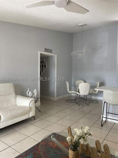 19055 NW 62nd Ave 205, Hialeah FL - photo 10 of 58