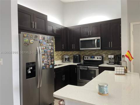 19055 NW 62nd Ave 205, Hialeah FL - photo 13 of 58