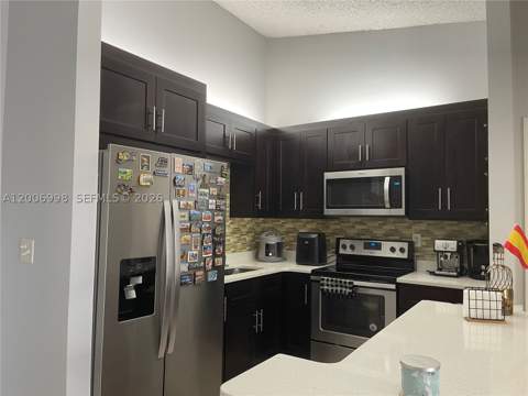 19055 NW 62nd Ave 205, Hialeah FL - photo 14 of 58