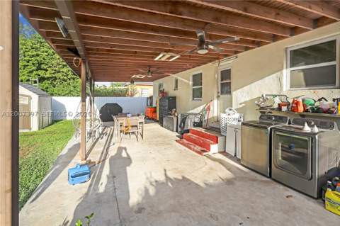 571 E 60th St, Hialeah FL - photo 16 of 21