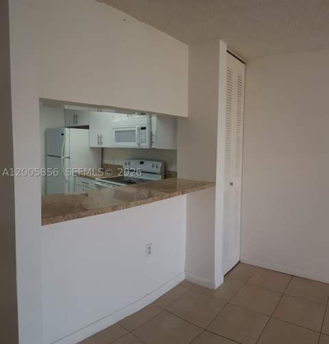 19701 SW 114th Ave 266, Miami FL - photo 7 of 32