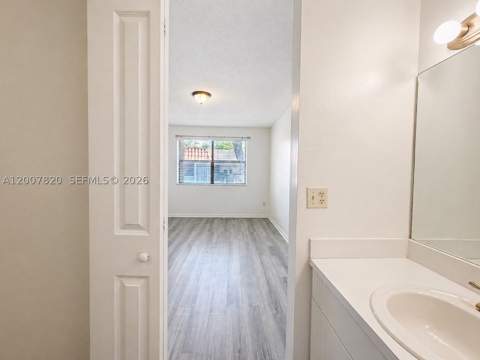 9730 Hammocks Blvd 201-28, Miami FL - photo 12 of 24