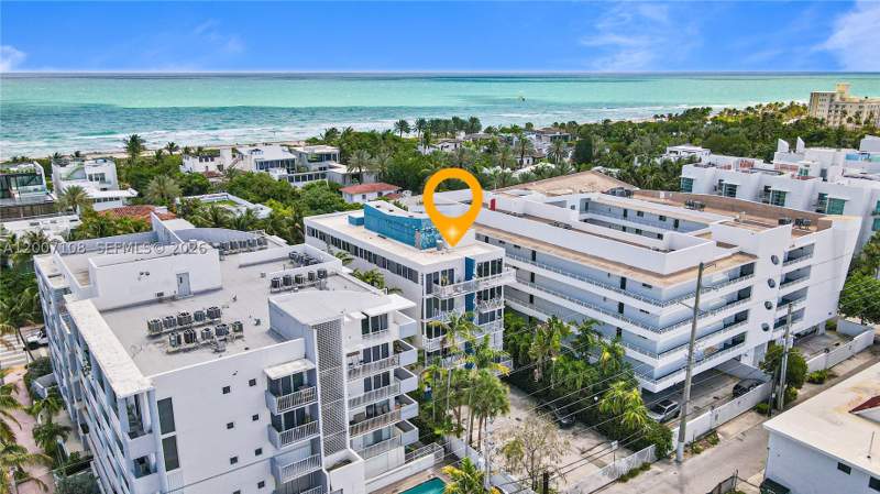2 bedroom Condominium at 7824 Collins Ave 401, Collins Park Condo, Miami Beach — photo 2