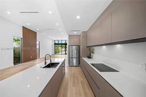 412 NW 47th St, Miami FL - photo 14 of 50