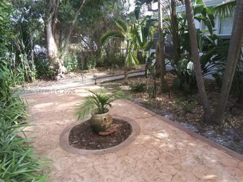 1220 NE 128th St, North Miami FL - photo 21 of 40