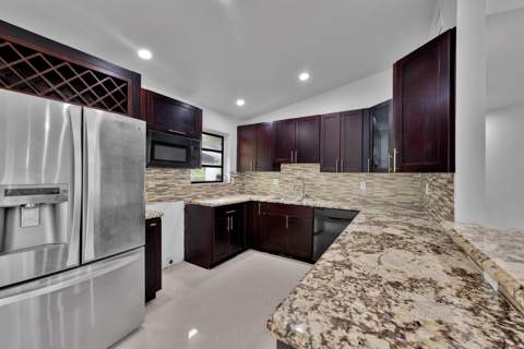 17551 NE 5th Avenue, North Miami Beach FL - photo 15 of 29