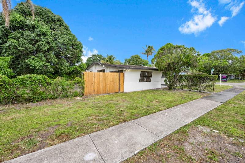 3 bedroom SingleFamilyResidence at 17551 NE 5th Avenue, Sunswept Heights Sec 1, North Miami Beach — photo 4
