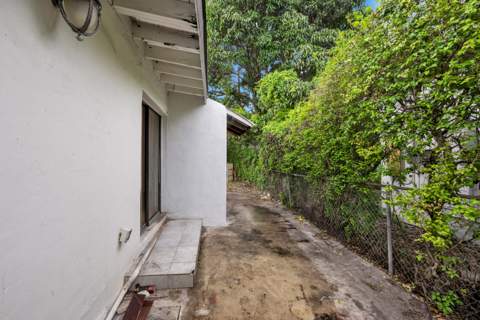 17551 NE 5th Avenue, North Miami Beach FL - photo 6 of 29