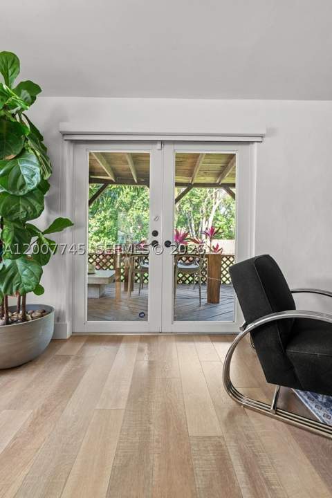 11790 NE 8th Ave, Biscayne Park FL - photo 17 of 35